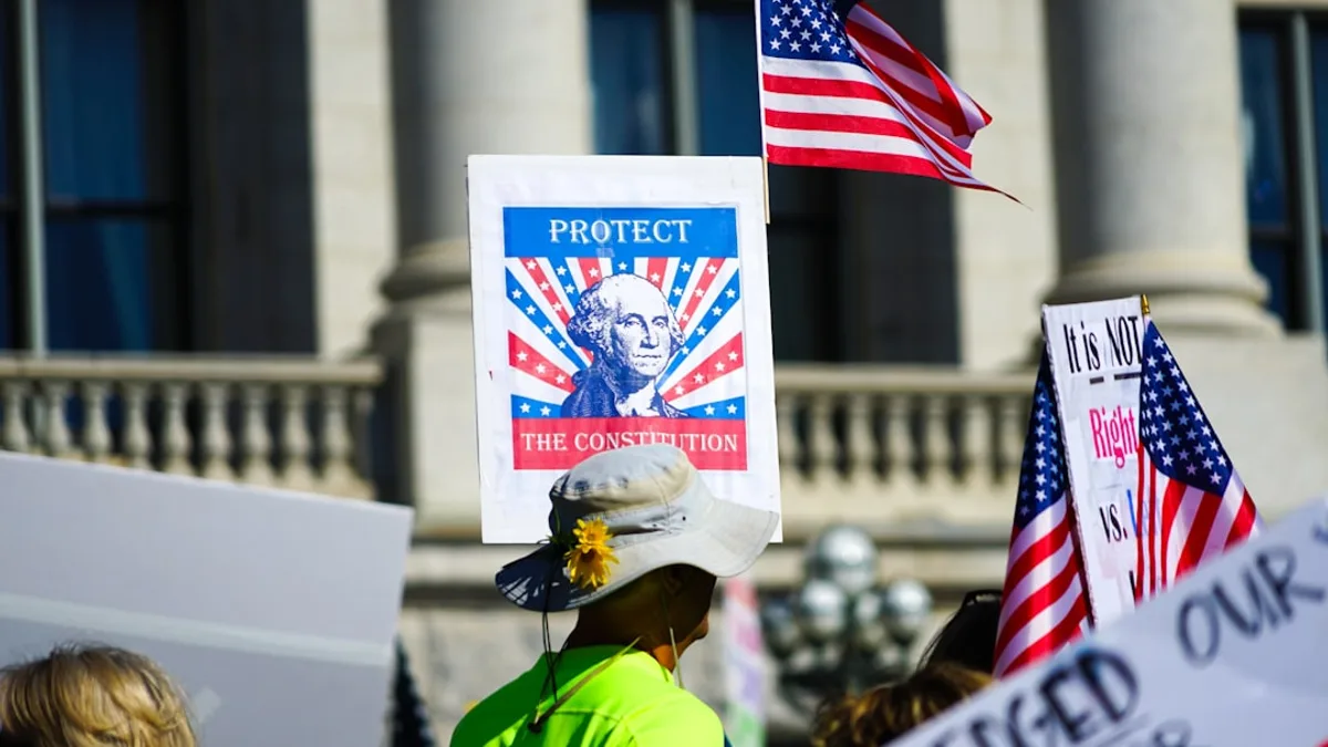 Conoce tus Derechos: Lo que Todo Inmigrante Debe Saber